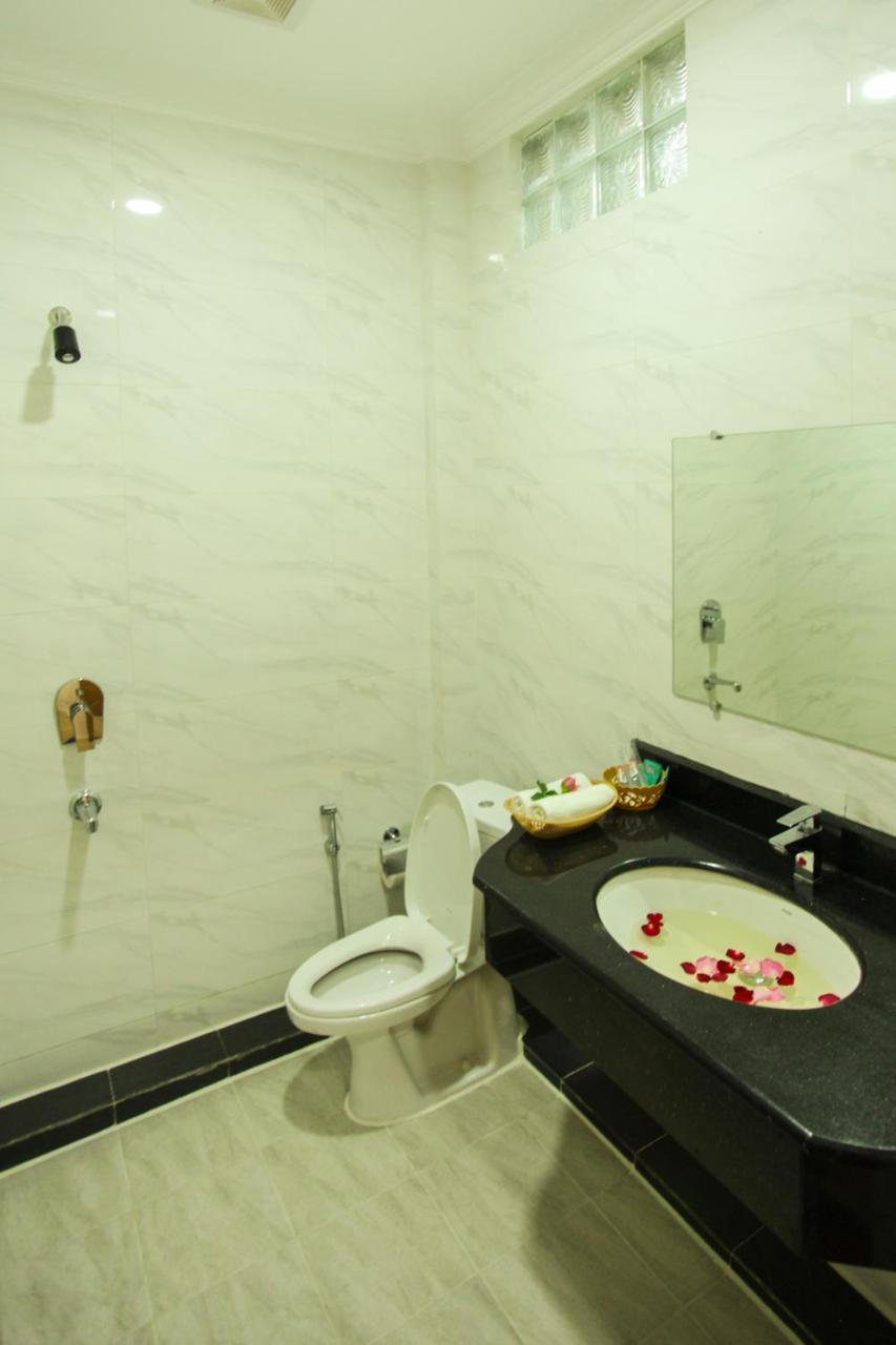 Five One Star Hotel Nyaung Shwe Eksteriør billede