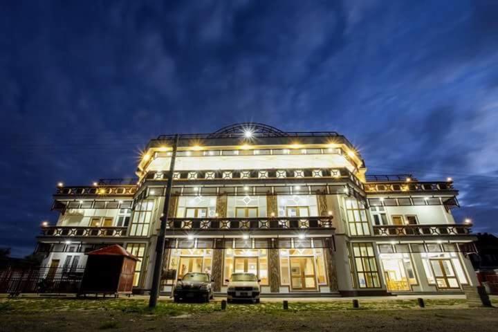 Five One Star Hotel Nyaung Shwe Eksteriør billede