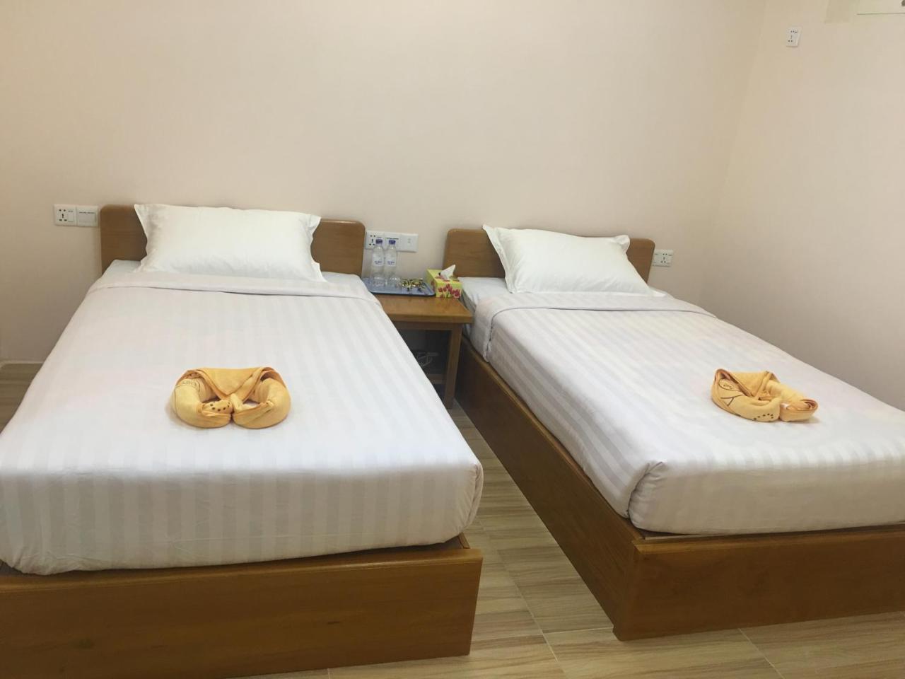 Five One Star Hotel Nyaung Shwe Eksteriør billede